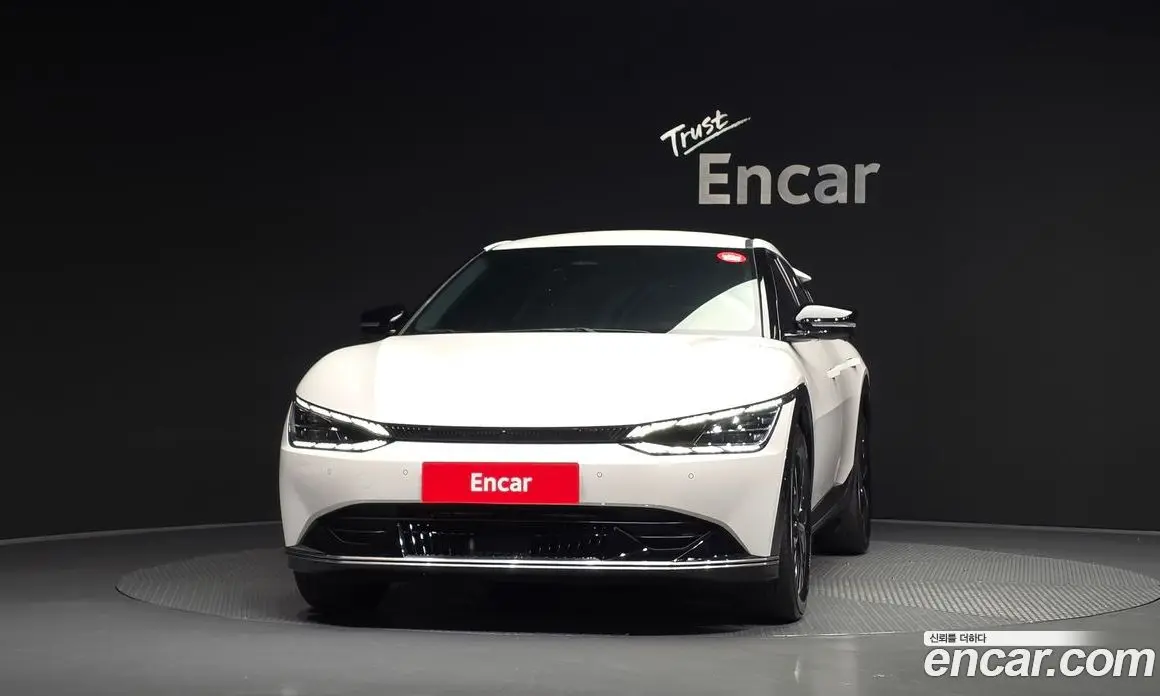 Kia EV6 2023 0.1 автомат (гидро), фото 3 Kia EV6 2023 0.1 автомат (гидро), фото 3