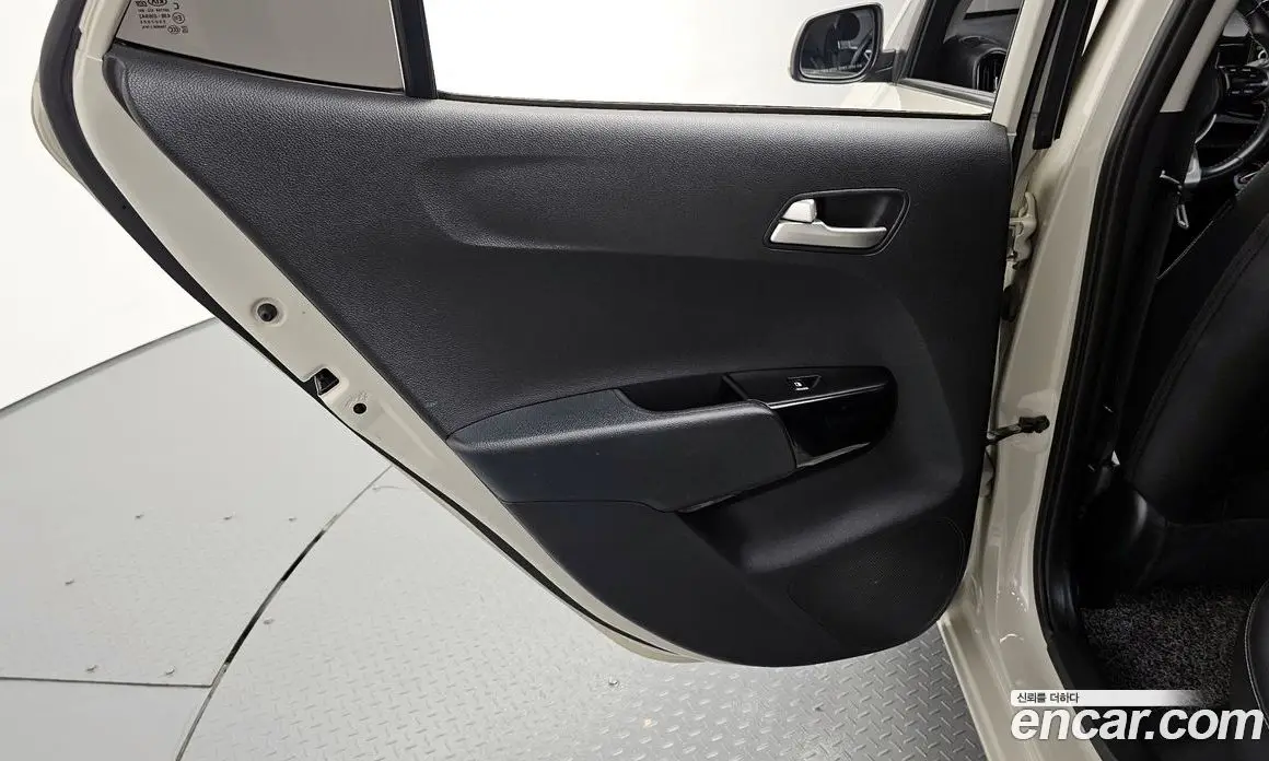 Kia Morning 2018 1.0 автомат (гидро), фото 15 Kia Morning 2018 1.0 автомат (гидро), фото 15