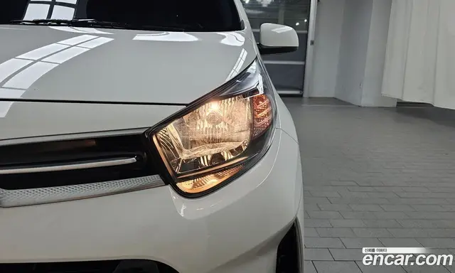 Kia Morning 2022 1.0 автомат (гидро), миниатюра 7