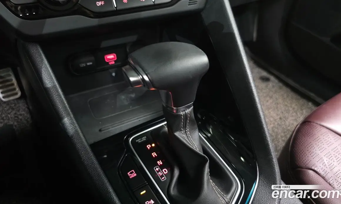 Kia Niro 2019 1.6 автомат (гидро), фото 11