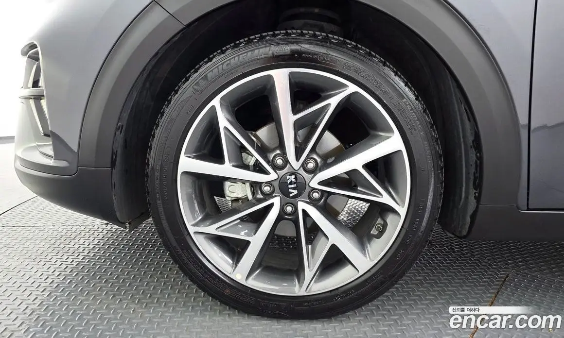 Kia Niro 2019 1.6 автомат (гидро), фото 4