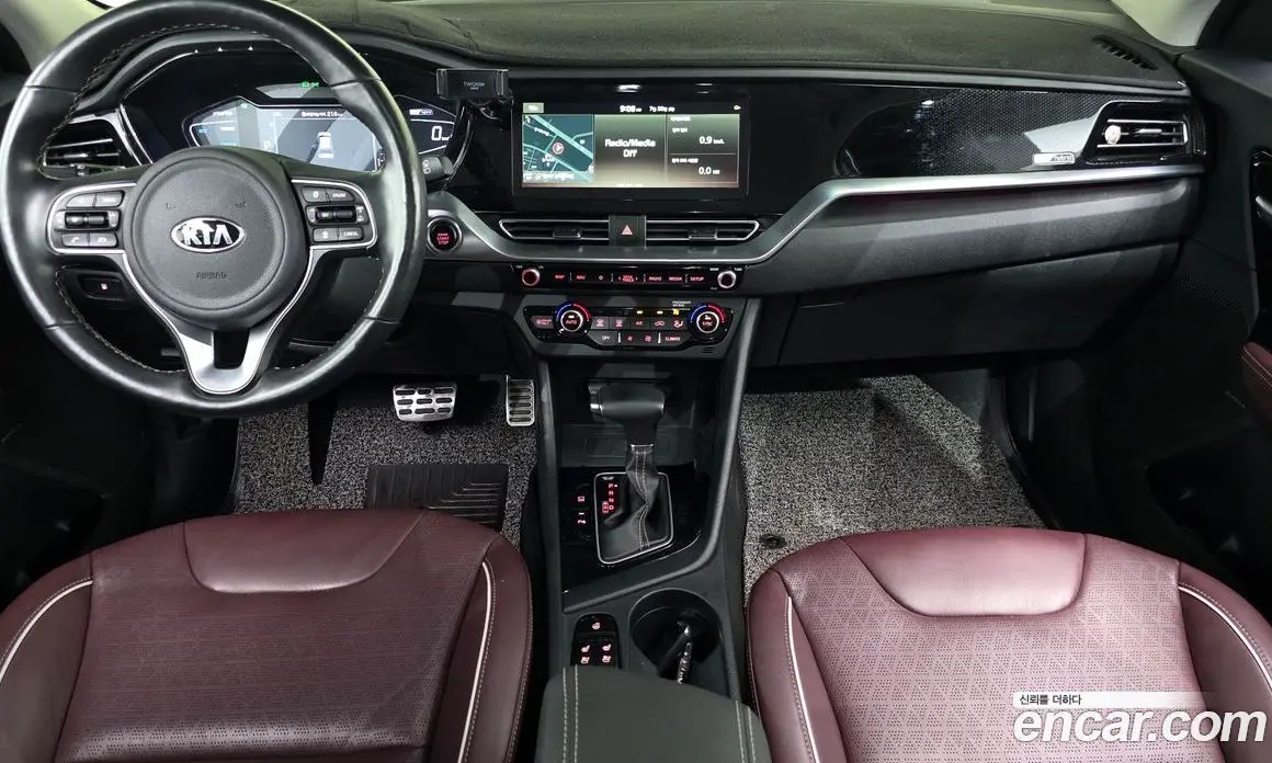 Kia Niro 2019 1.6 автомат (гидро), фото 9