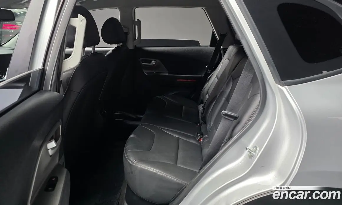 Kia Niro 2022 0.2 автомат (гидро), фото 16 Kia Niro 2022 0.2 автомат (гидро), фото 16