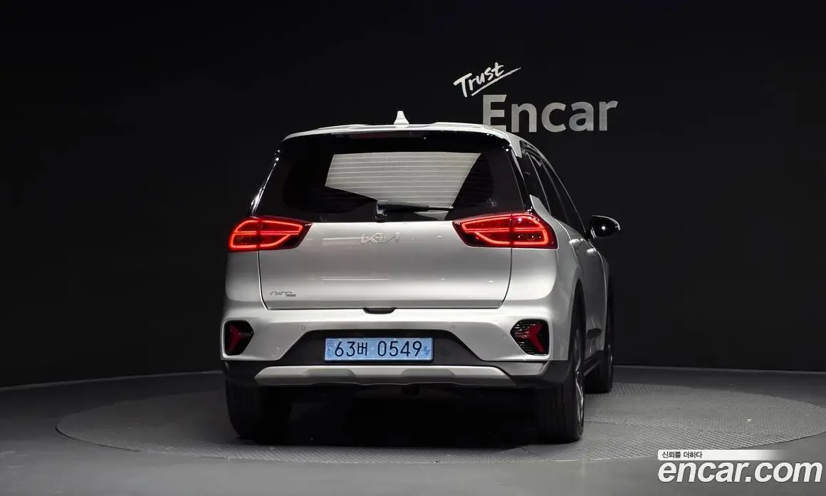 Kia Niro 2022 0.2 автомат (гидро), фото 4 Kia Niro 2022 0.2 автомат (гидро), фото 4