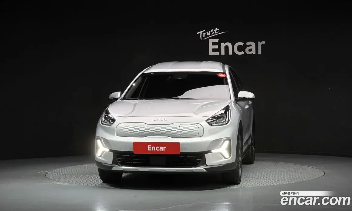 Kia Niro 2022 0.2 автомат (гидро), фото 3 Kia Niro 2022 0.2 автомат (гидро), фото 3