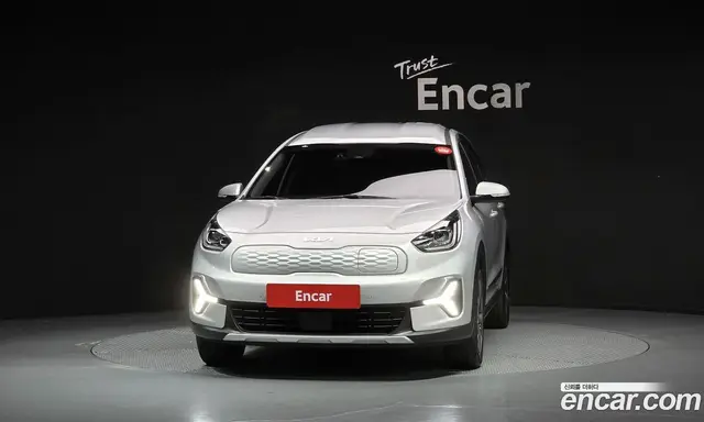 Kia Niro 2022 0.2 автомат (гидро), миниатюра 3 Kia Niro 2022 0.2 автомат (гидро), миниатюра 3