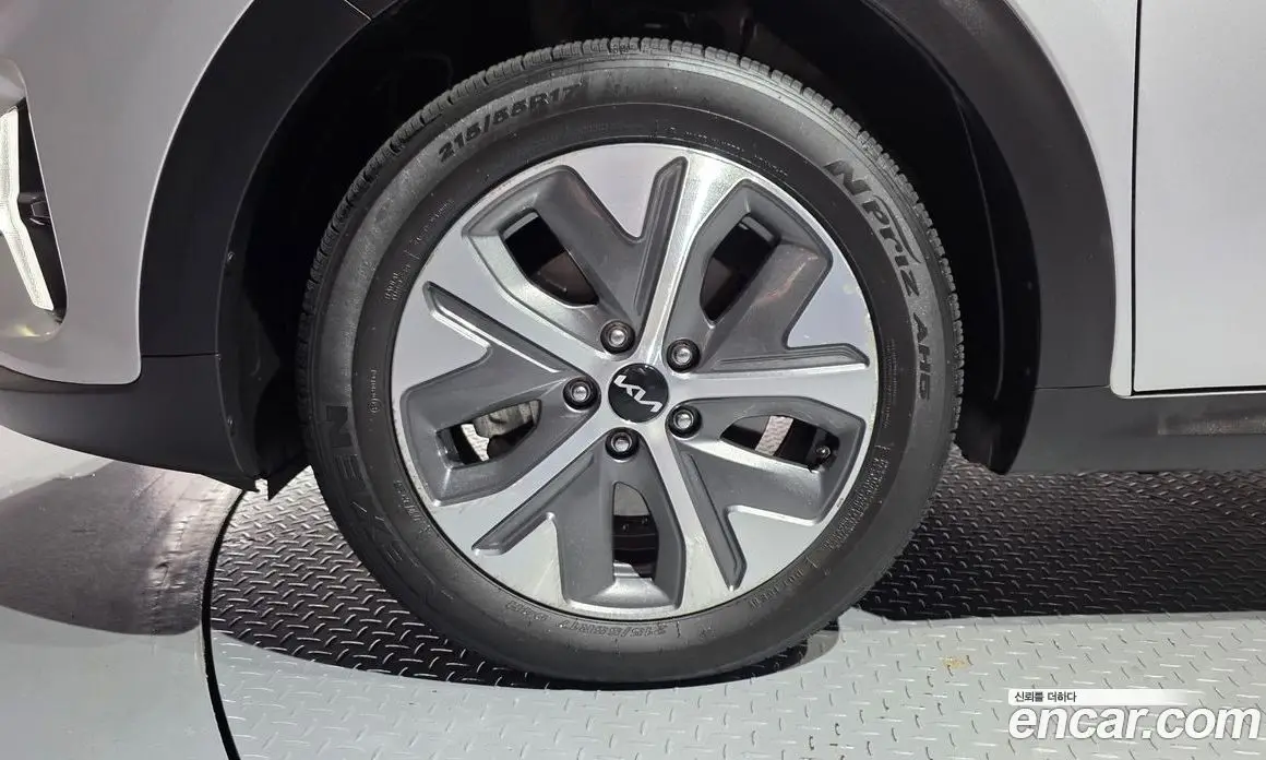 Kia Niro 2022 0.2 автомат (гидро), фото 5 Kia Niro 2022 0.2 автомат (гидро), фото 5