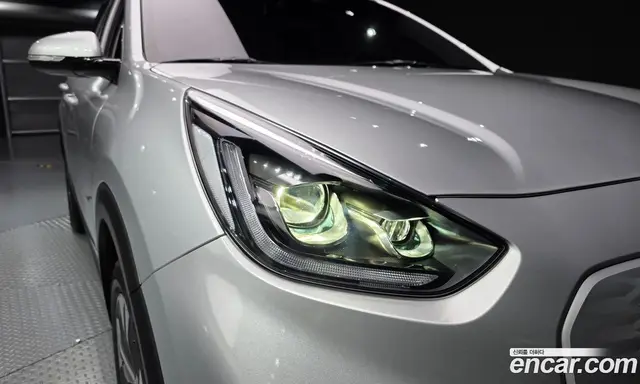 Kia Niro 2022 0.2 автомат (гидро), миниатюра 8 Kia Niro 2022 0.2 автомат (гидро), миниатюра 8