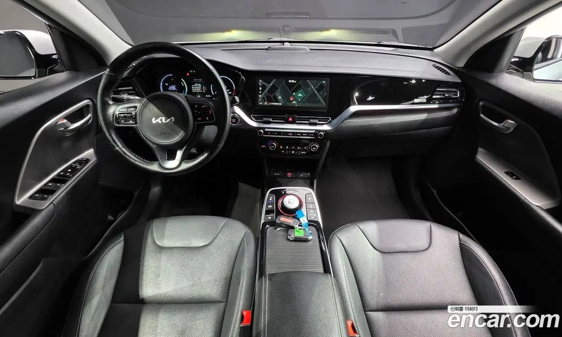 Kia Niro 2022 0.2 автомат (гидро), фото 10 Kia Niro 2022 0.2 автомат (гидро), фото 10