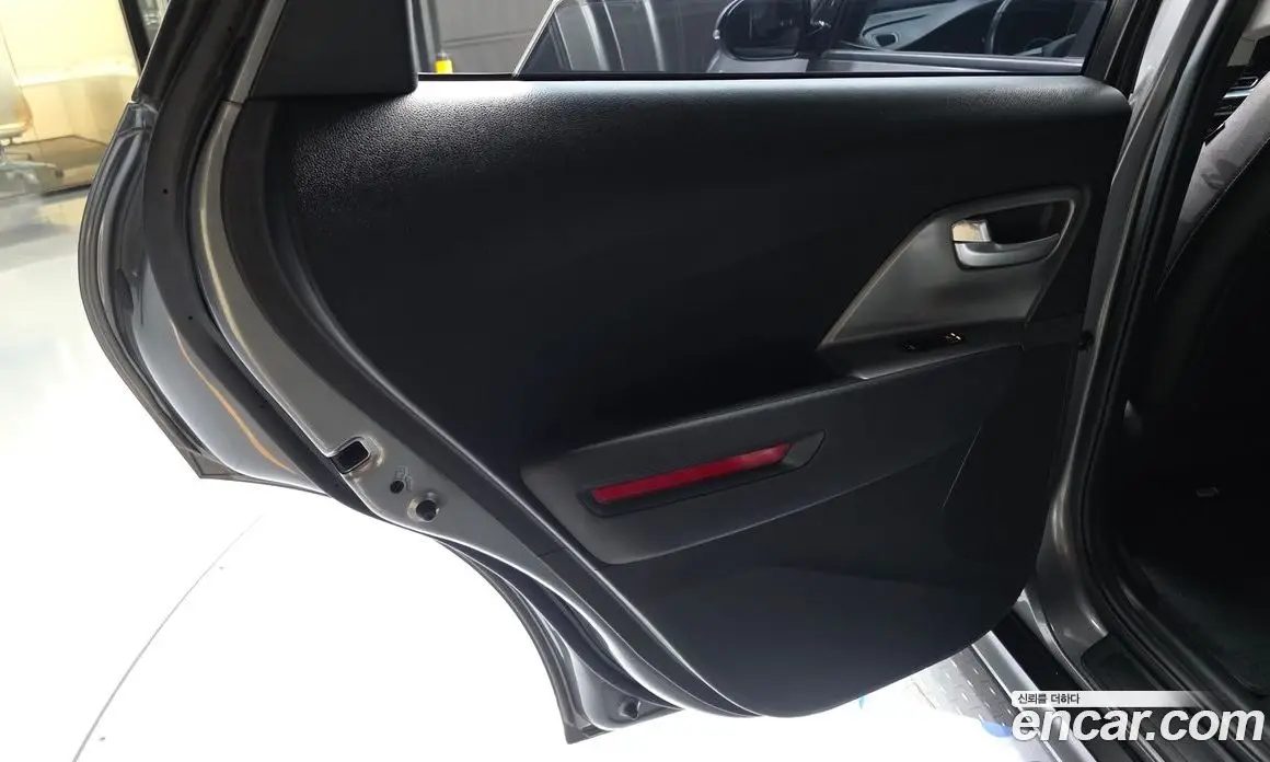 Kia Niro 2023 0.2 автомат (гидро), фото 15