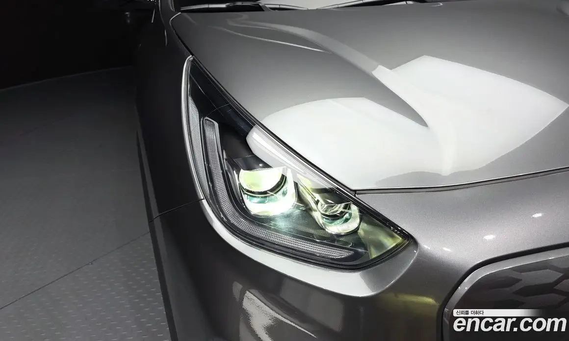 Kia Niro 2023 0.2 автомат (гидро), фото 8