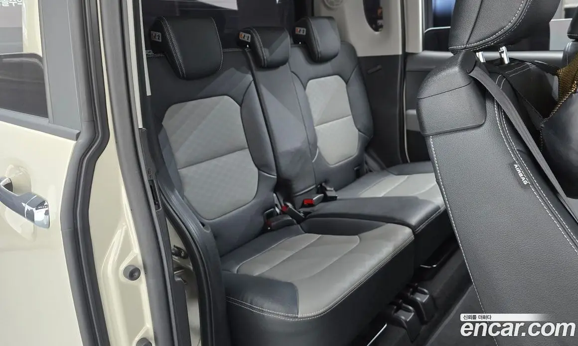 Kia Ray 2019 1.0 автомат (гидро), фото 16