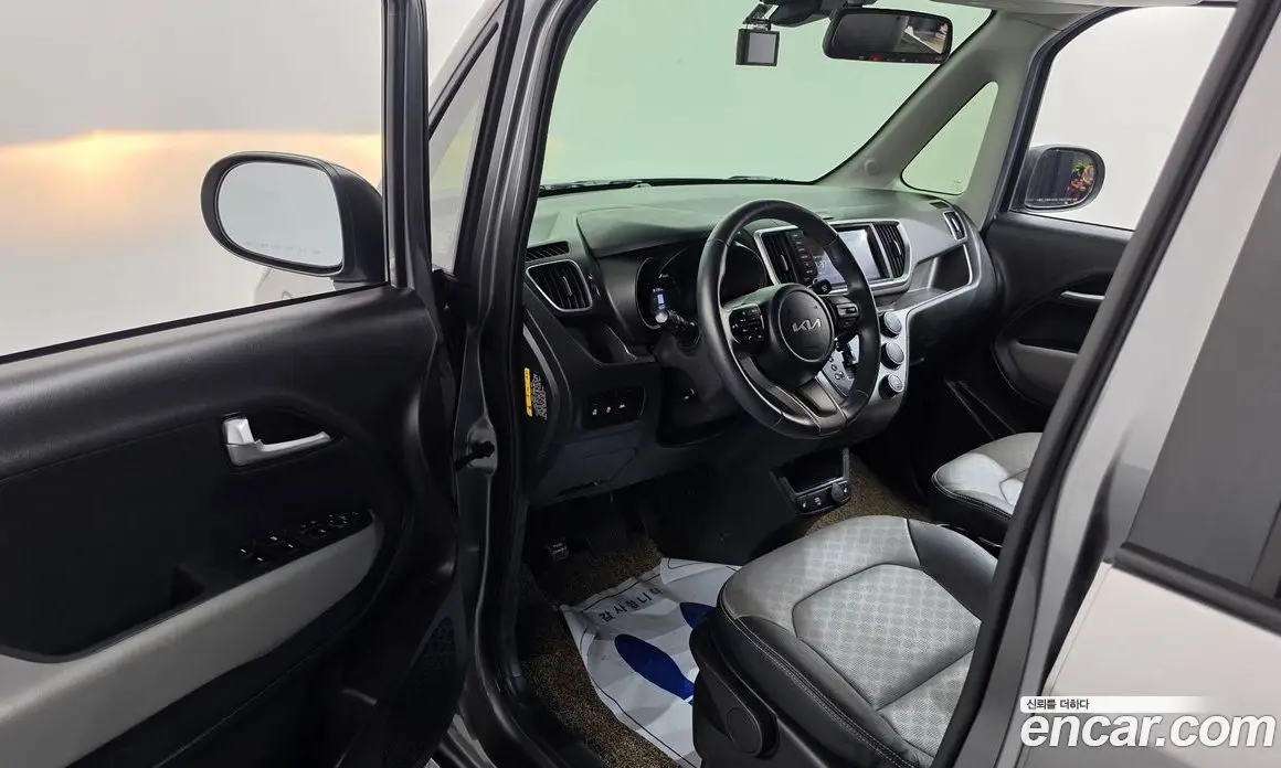 Kia Ray 2022 1.0 автомат (гидро), фото 13