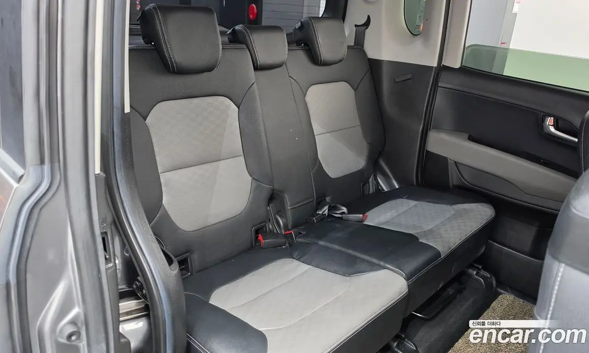 Kia Ray 2022 1.0 автомат (гидро), фото 17