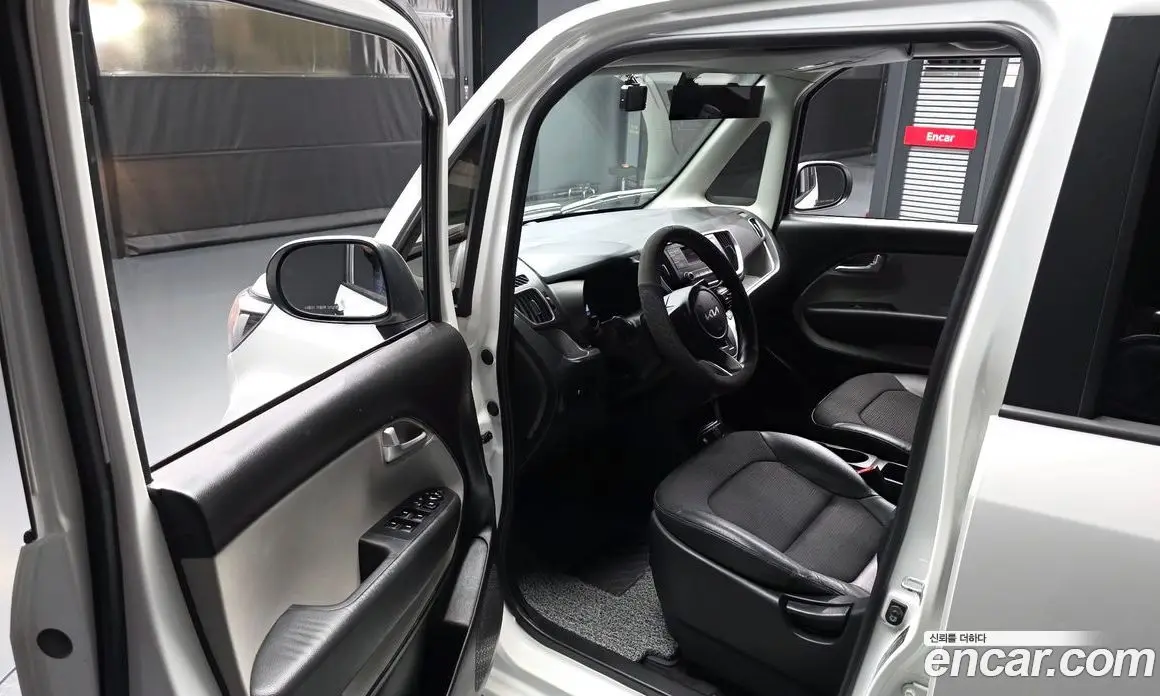 Kia Ray 2022 1.0 автомат (гидро), фото 13