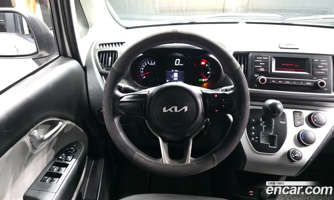 Kia Ray 2022 1.0 автомат (гидро), фото 19