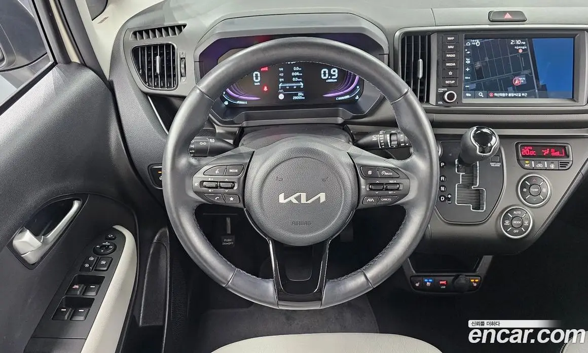 Kia Ray 2023 1.0 автомат (гидро), фото 18