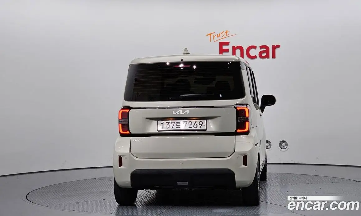 Kia Ray 2023 1.0 автомат (гидро), фото 3