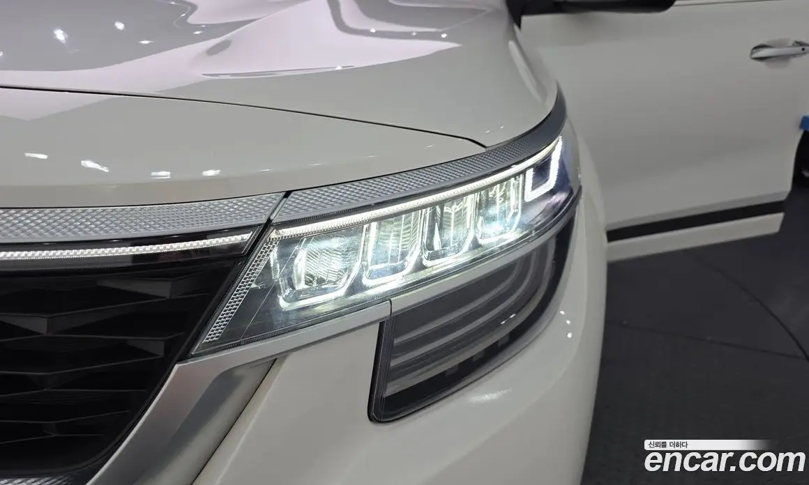 Kia Seltos 2020 1.6 автомат (гидро), фото 8 Kia Seltos 2020 1.6 автомат (гидро), фото 8