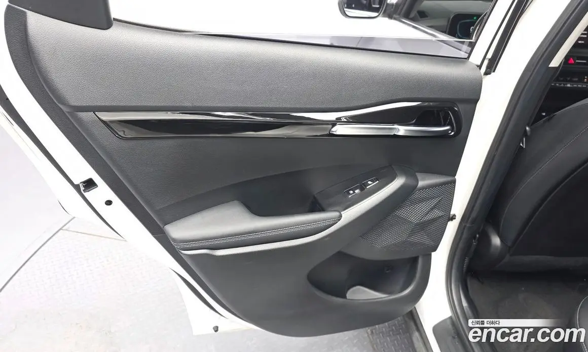 Kia Seltos 2022 1.6 автомат (гидро), фото 15 Kia Seltos 2022 1.6 автомат (гидро), фото 15