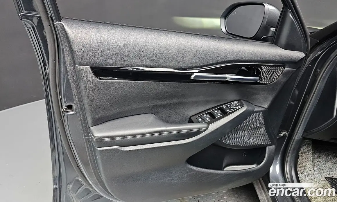 Kia Seltos 2025 1.6 автомат (гидро), фото 14 Kia Seltos 2025 1.6 автомат (гидро), фото 14