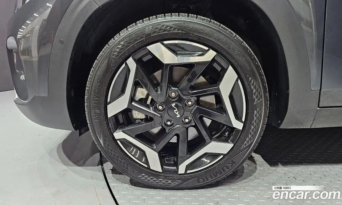 Kia Seltos 2025 1.6 автомат (гидро), фото 5 Kia Seltos 2025 1.6 автомат (гидро), фото 5
