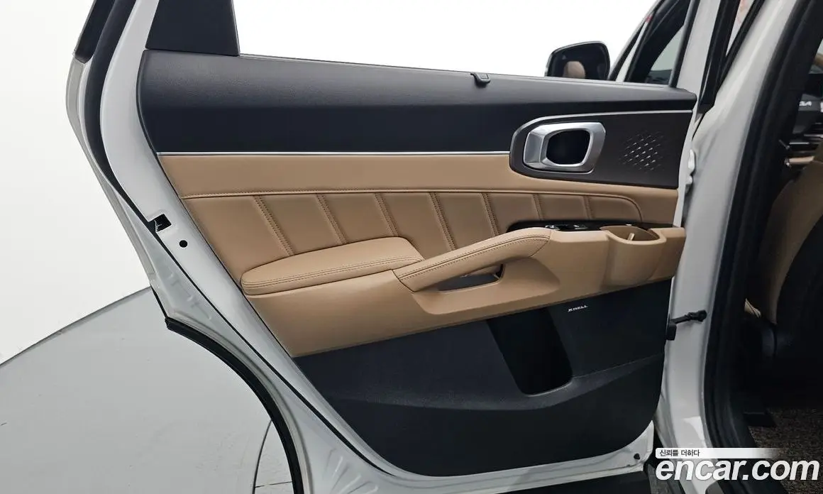 Kia Sorento 2025 2.2 автомат (гидро), фото 15 Kia Sorento 2025 2.2 автомат (гидро), фото 15