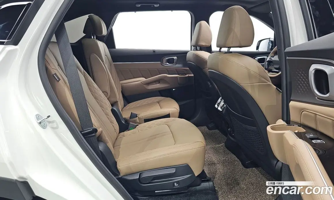 Kia Sorento 2025 2.2 автомат (гидро), фото 17 Kia Sorento 2025 2.2 автомат (гидро), фото 17
