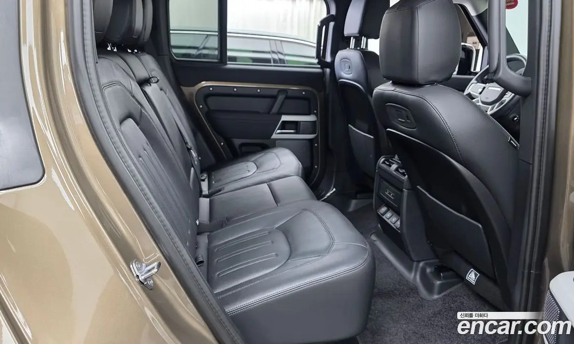 Land Rover Defender 2021 3.0 автомат (гидро), фото 17 Land Rover Defender 2021 3.0 автомат (гидро), фото 17