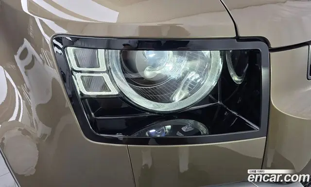 Land Rover Defender 2021 3.0 автомат (гидро), миниатюра 8 Land Rover Defender 2021 3.0 автомат (гидро), миниатюра 8