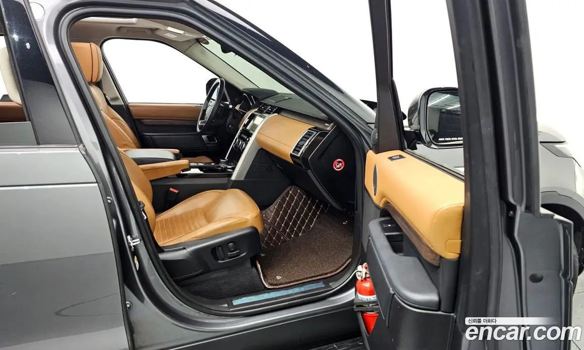 Land Rover Discovery 2017 3.0 автомат (гидро), фото 16
