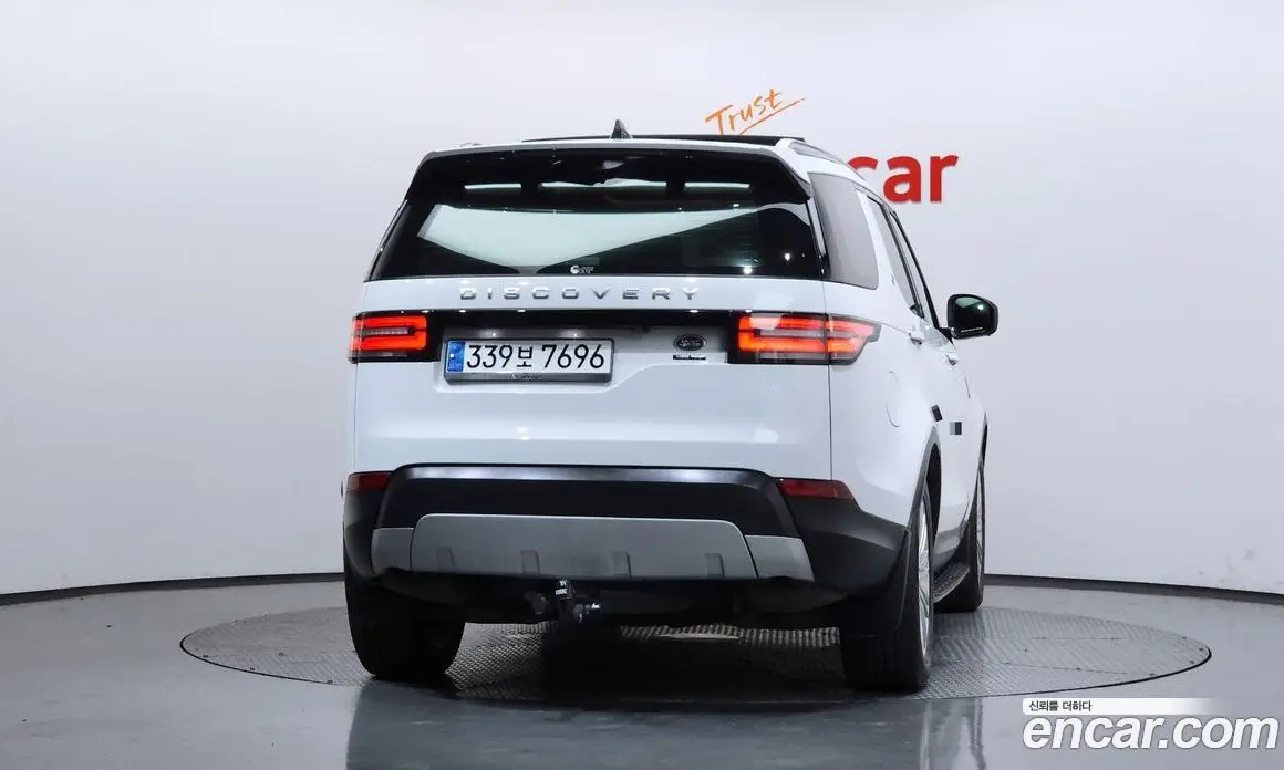 Land Rover Discovery 2018 3.0 автомат (гидро), фото 3 Land Rover Discovery 2018 3.0 автомат (гидро), фото 3
