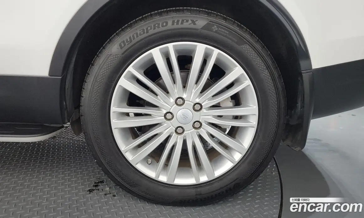 Land Rover Discovery 2018 3.0 автомат (гидро), фото 6 Land Rover Discovery 2018 3.0 автомат (гидро), фото 6