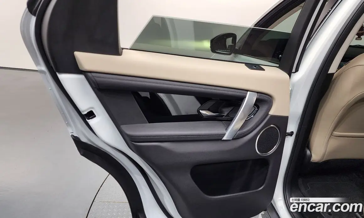 Land Rover Discovery Sport 2025 2.0 автомат (гидро), фото 14