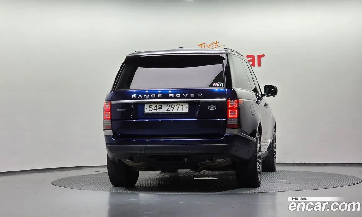 Land Rover Range Rover 2015 5.0 автомат (гидро), фото 3 Land Rover Range Rover 2015 5.0 автомат (гидро), фото 3