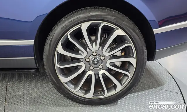 Land Rover Range Rover 2015 5.0 автомат (гидро), миниатюра 6 Land Rover Range Rover 2015 5.0 автомат (гидро), миниатюра 6