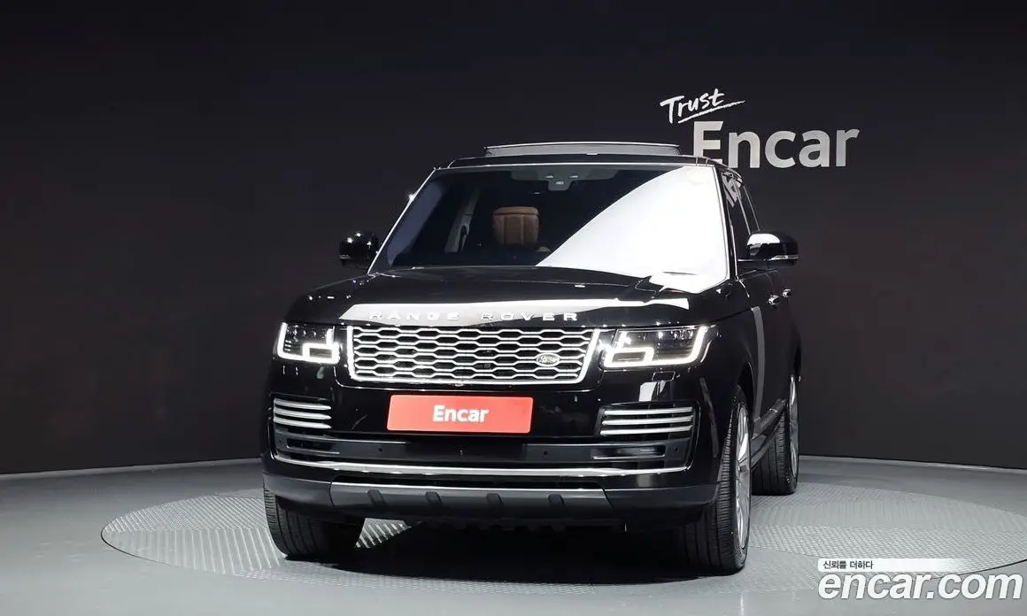 Land Rover Range Rover 2020 4.4 автомат (гидро), фото 3 Land Rover Range Rover 2020 4.4 автомат (гидро), фото 3