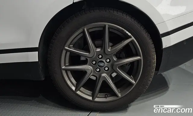 Land Rover Range Rover Velar 2021 3.0 автомат (гидро), миниатюра 6 Land Rover Range Rover Velar 2021 3.0 автомат (гидро), миниатюра 6