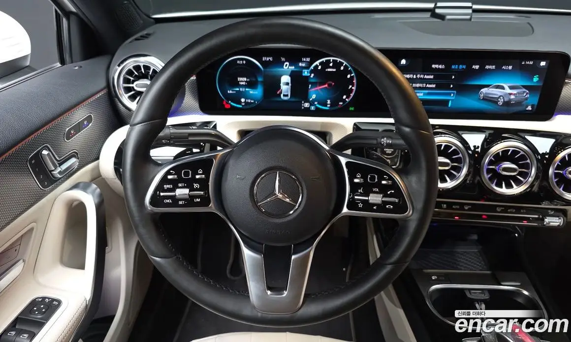 Mercedes-Benz A-Class 2021 2.0 автомат (гидро), фото 19