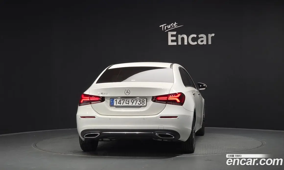 Mercedes-Benz A-Class 2021 2.0 автомат (гидро), фото 3