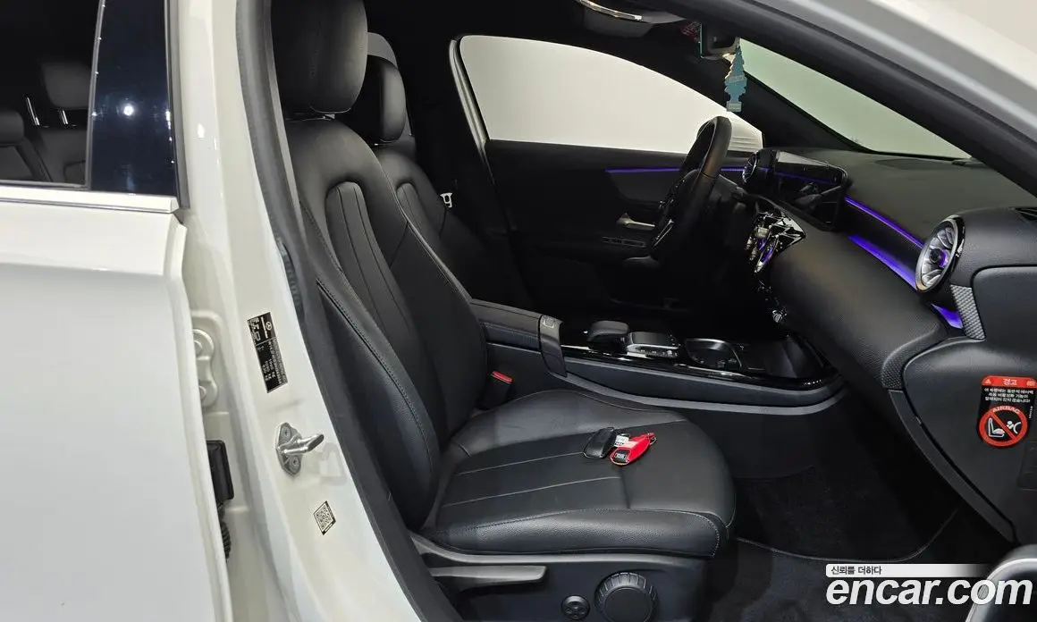 Mercedes-Benz A-Class 2022 2.0 автомат (гидро), фото 15