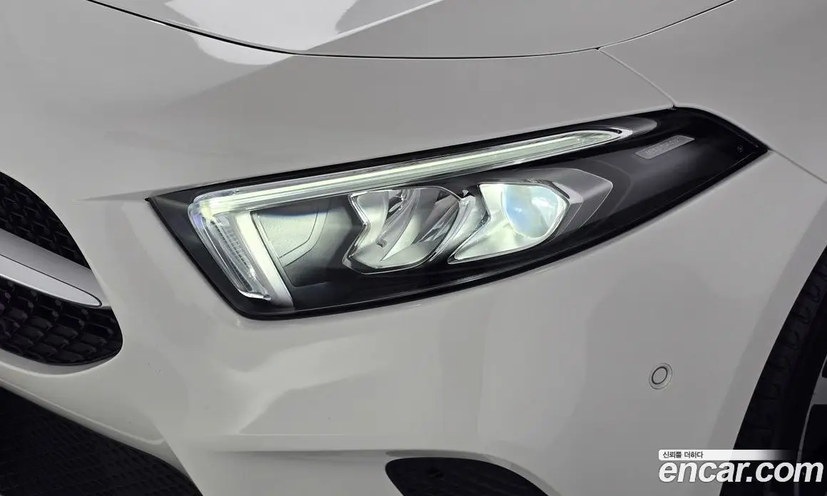 Mercedes-Benz A-Class 2022 2.0 автомат (гидро), фото 7