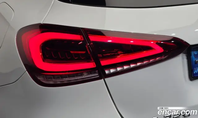 Mercedes-Benz A-Class 2022 2.0 автомат (гидро), миниатюра 8