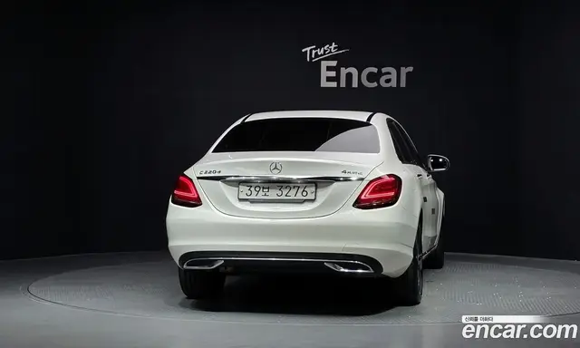 Mercedes-Benz C-Class 2019 1.9 автомат (гидро), миниатюра 4