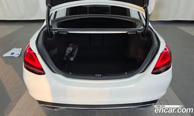 Mercedes-Benz C-Class 2019 1.9 автомат (гидро), миниатюра 7