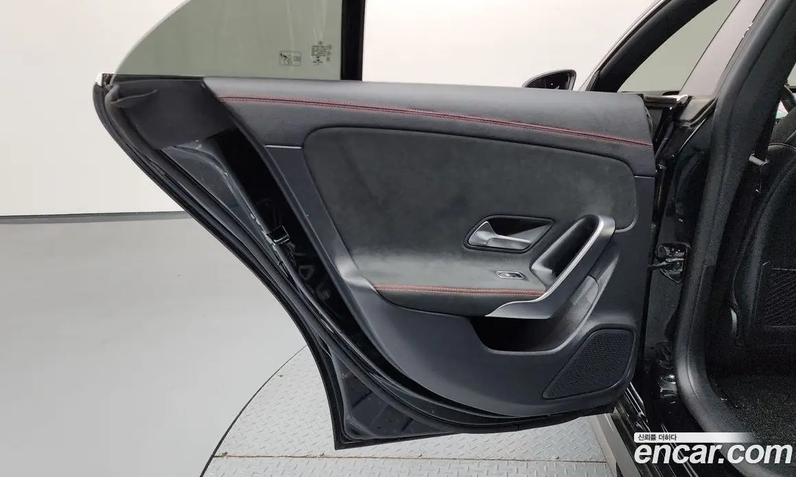 Mercedes-Benz CLA-Class 2022 2.0 автомат (гидро), фото 15 Mercedes-Benz CLA-Class 2022 2.0 автомат (гидро), фото 15