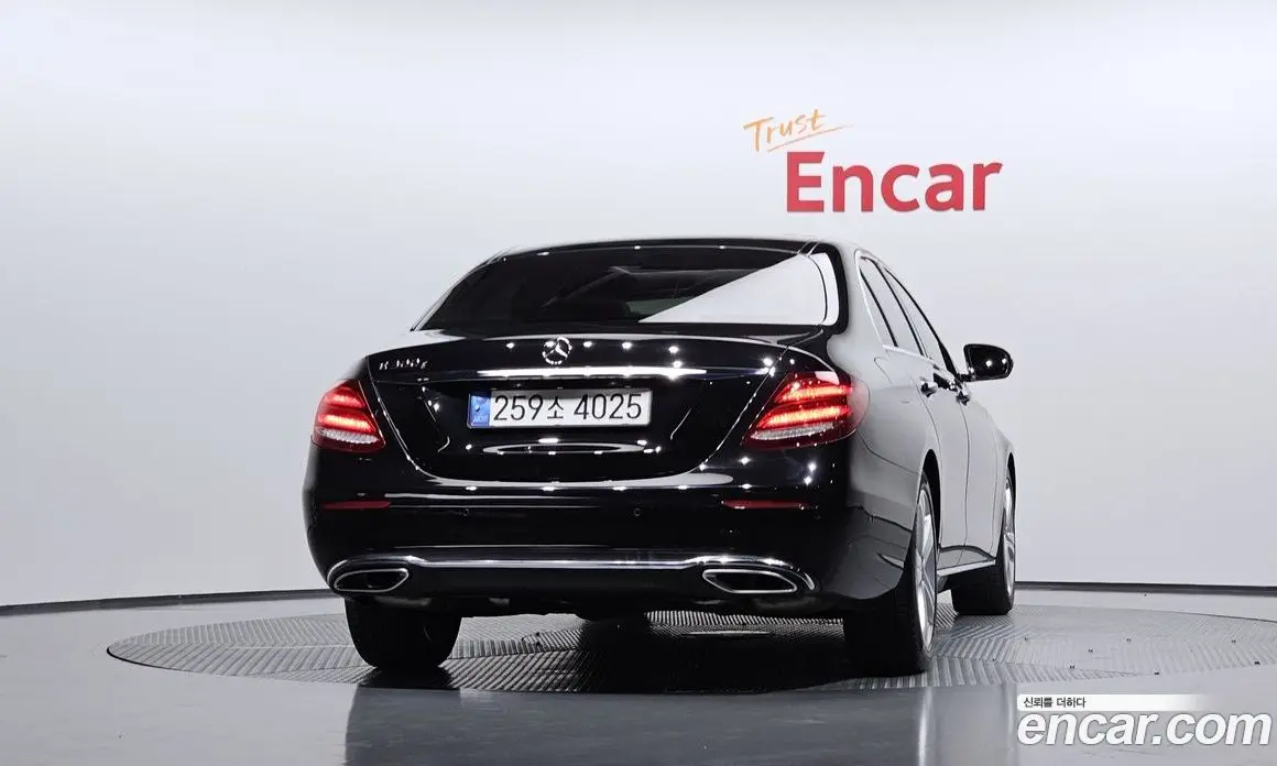 Mercedes-Benz E-Class 2018 2.0 автомат (гидро), фото 4