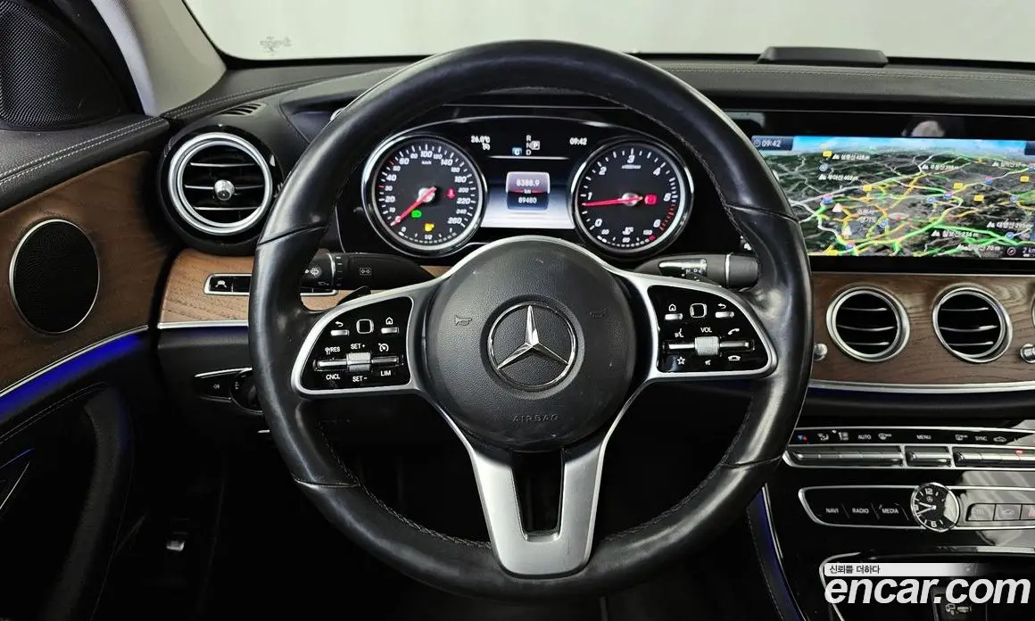 Mercedes-Benz E-Class 2019 1.9 автомат (гидро), фото 19