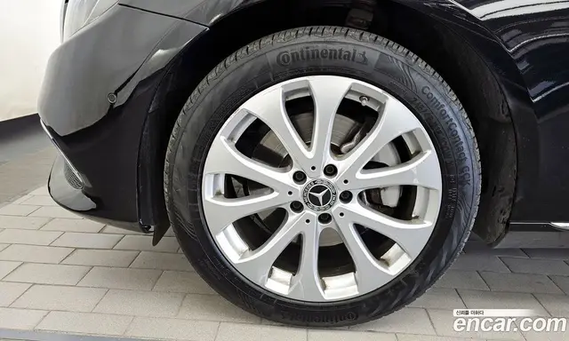 Mercedes-Benz E-Class 2019 1.9 автомат (гидро), миниатюра 5