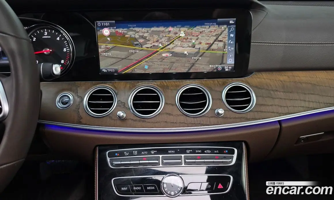 Mercedes-Benz E-Class 2019 1.9 автомат (гидро), фото 18